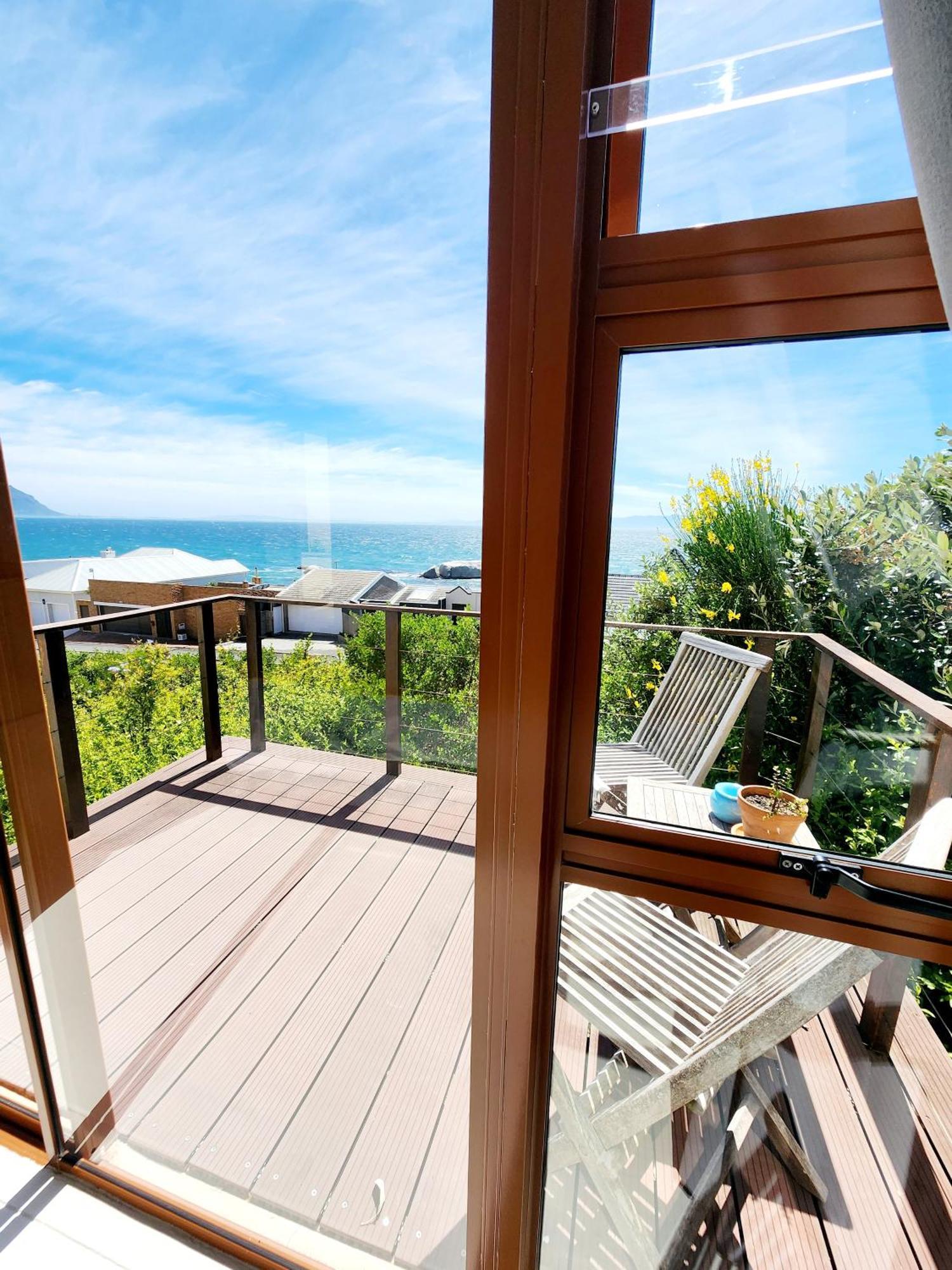 The Tides Bed & Breakfast Simon's Town Exterior photo